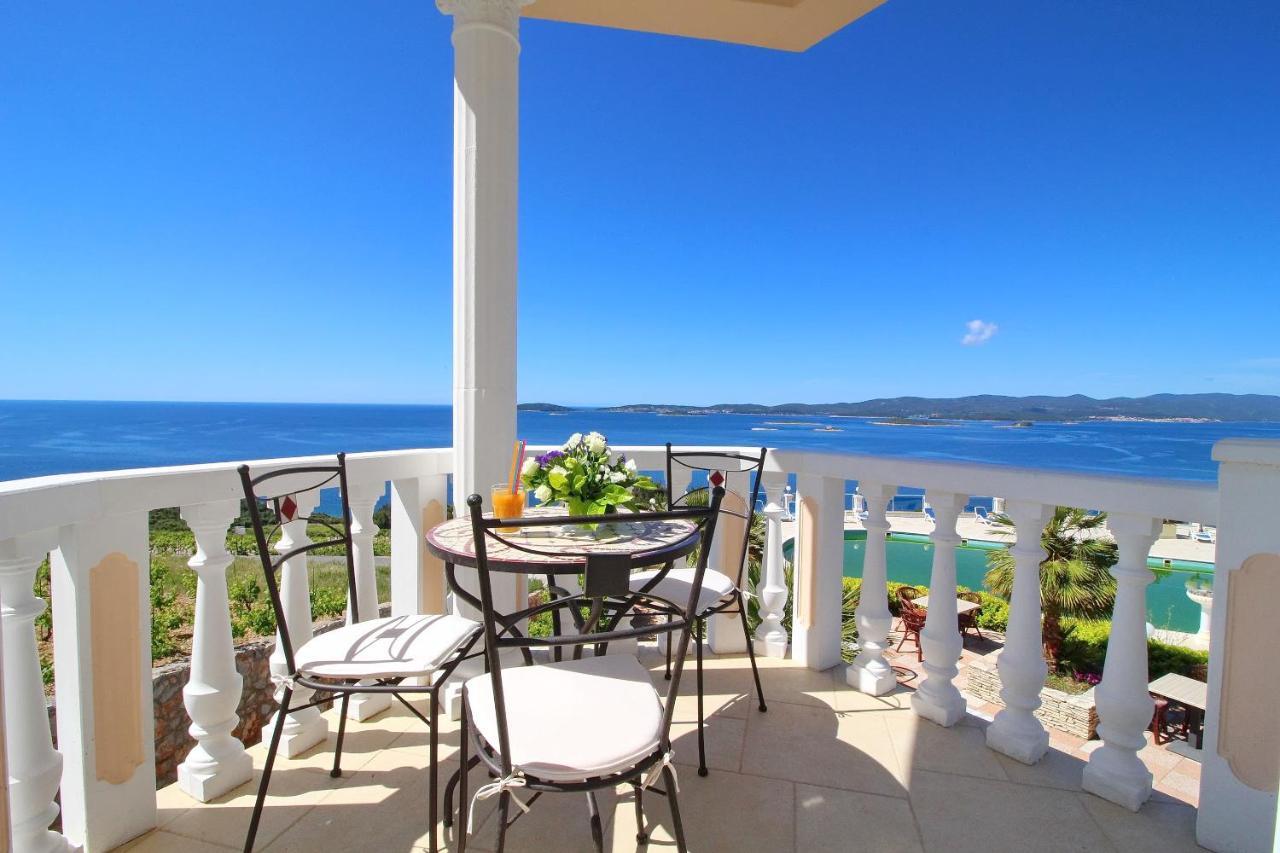 Two-Bedroom Royal Suite Balcony Sea View