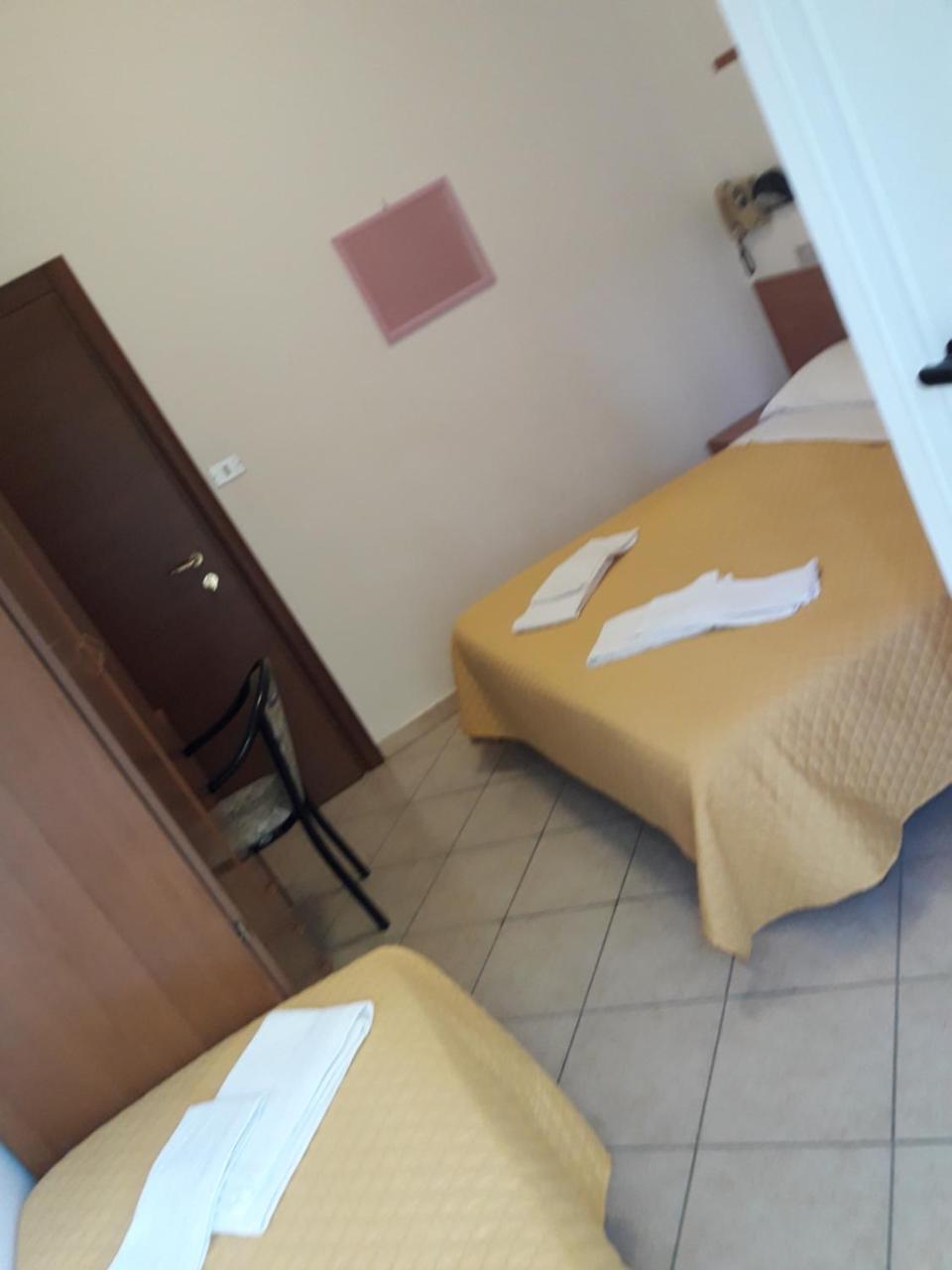 Basic Triple Room