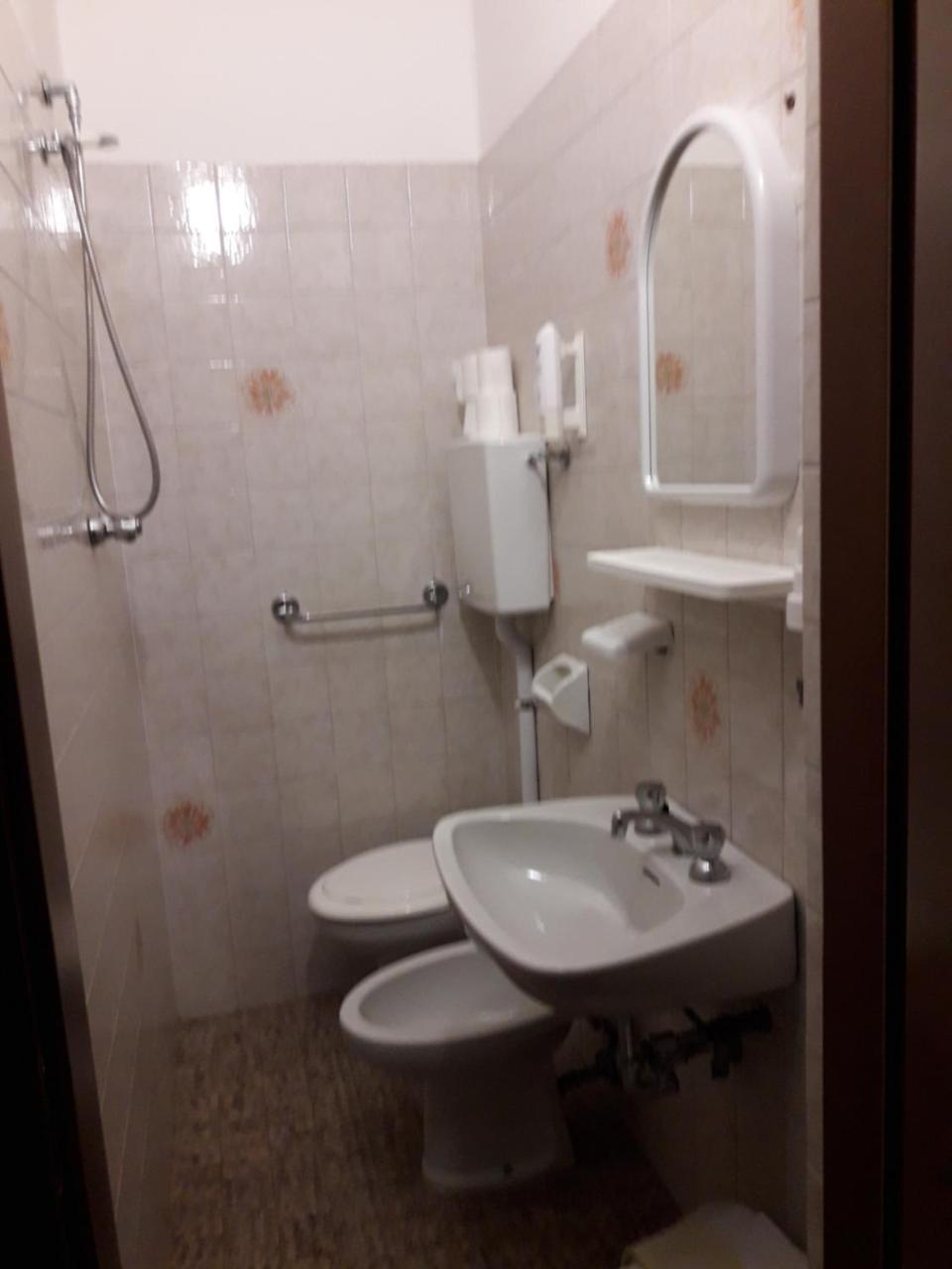 Basic Triple Room