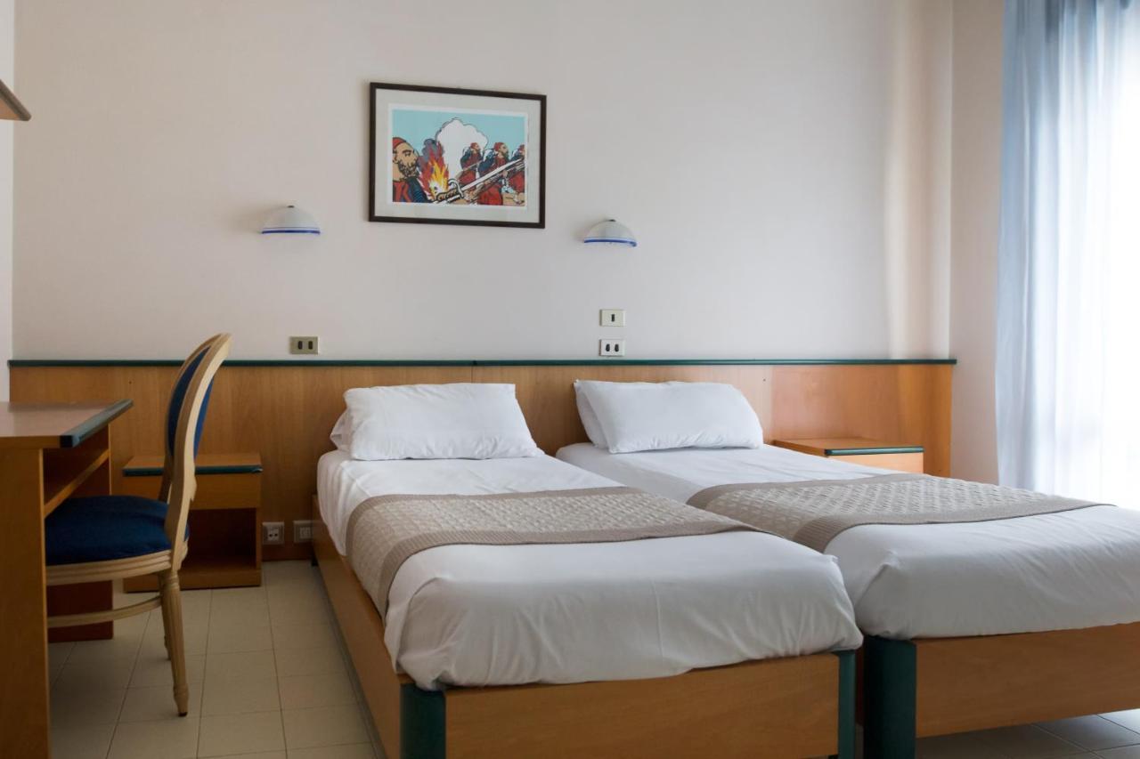 Doppelzimmer mit seitlichem Meerblick