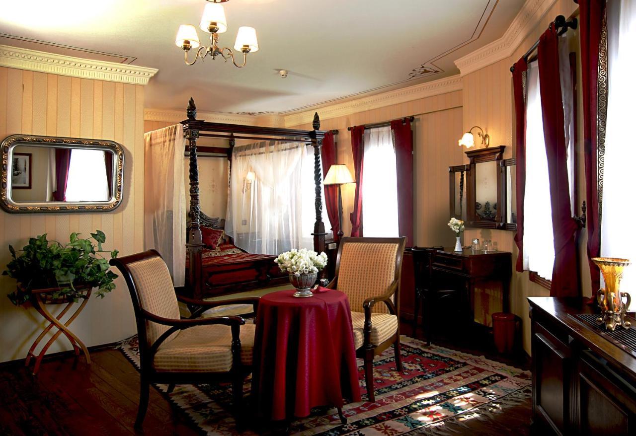 Corner Suite