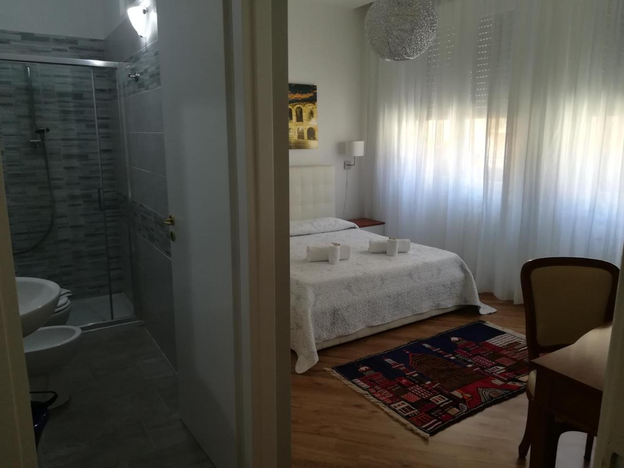 Deluxe Double Room Private Bathroom