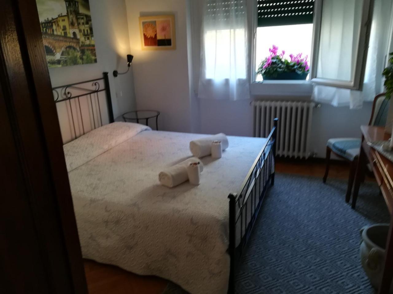 Double Room Private External Bathroom