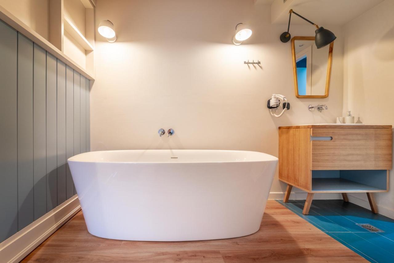 Suite Bath