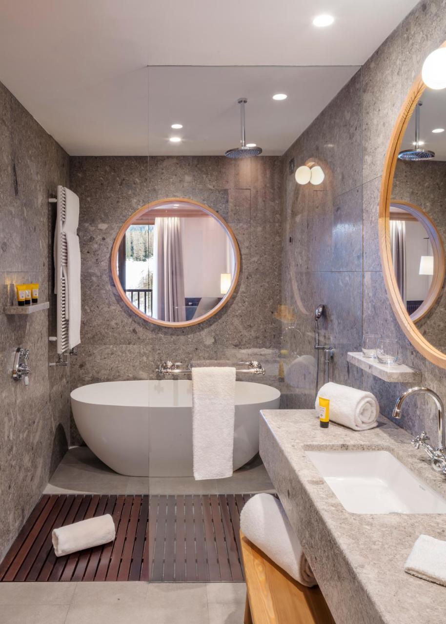 Deluxe Premium Room Spa Access