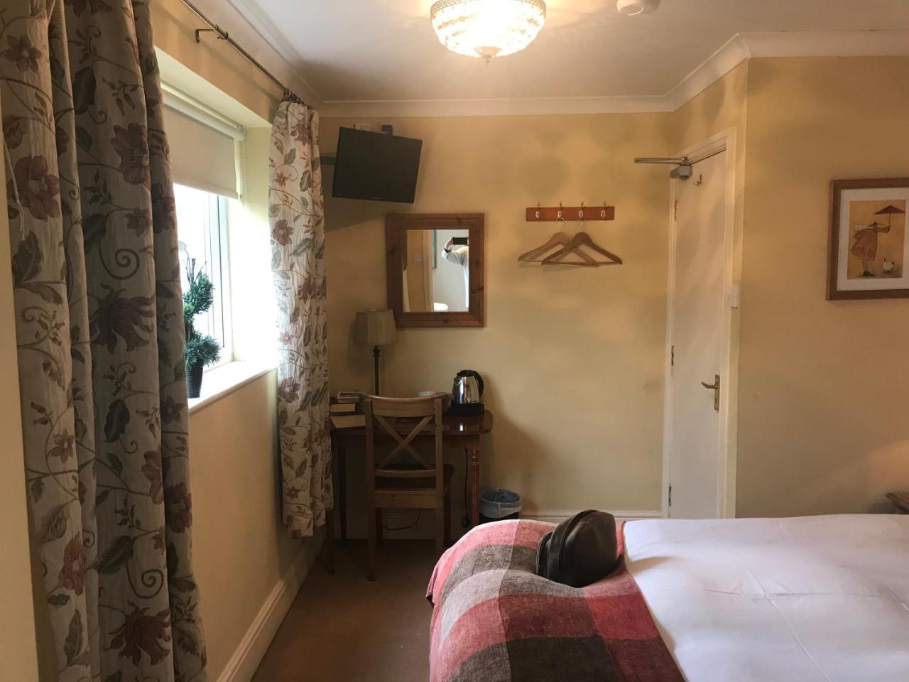 Standard King Room