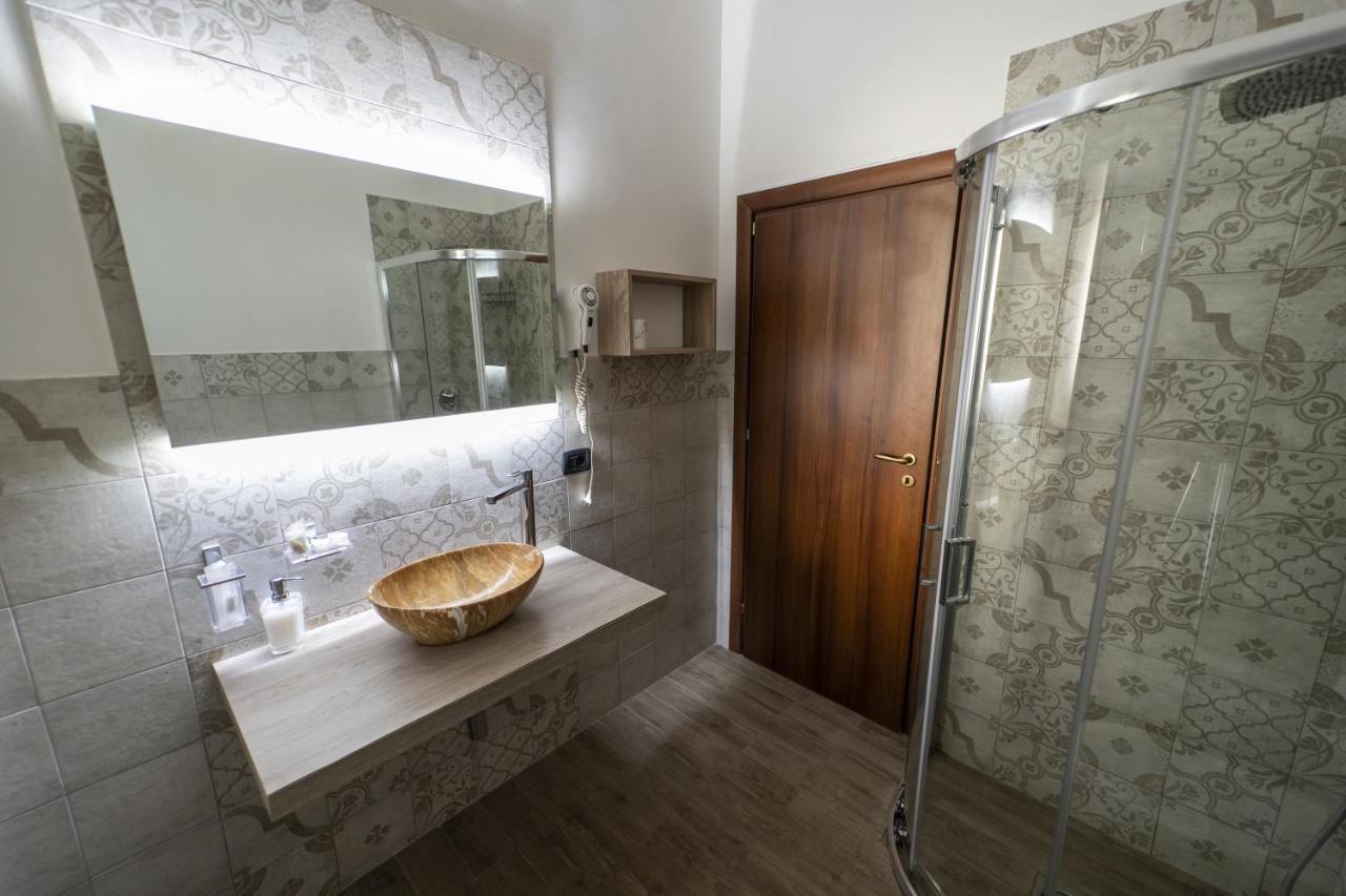 One-Bedroom Apartment Annex