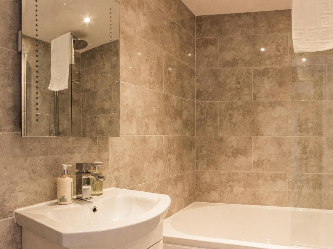 Superior Double Room,1341829898:JPEG
