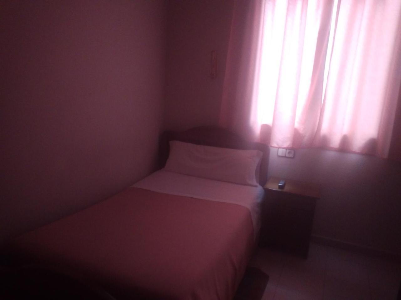 Chambre Simple Standard avec Salle de Bains Commune