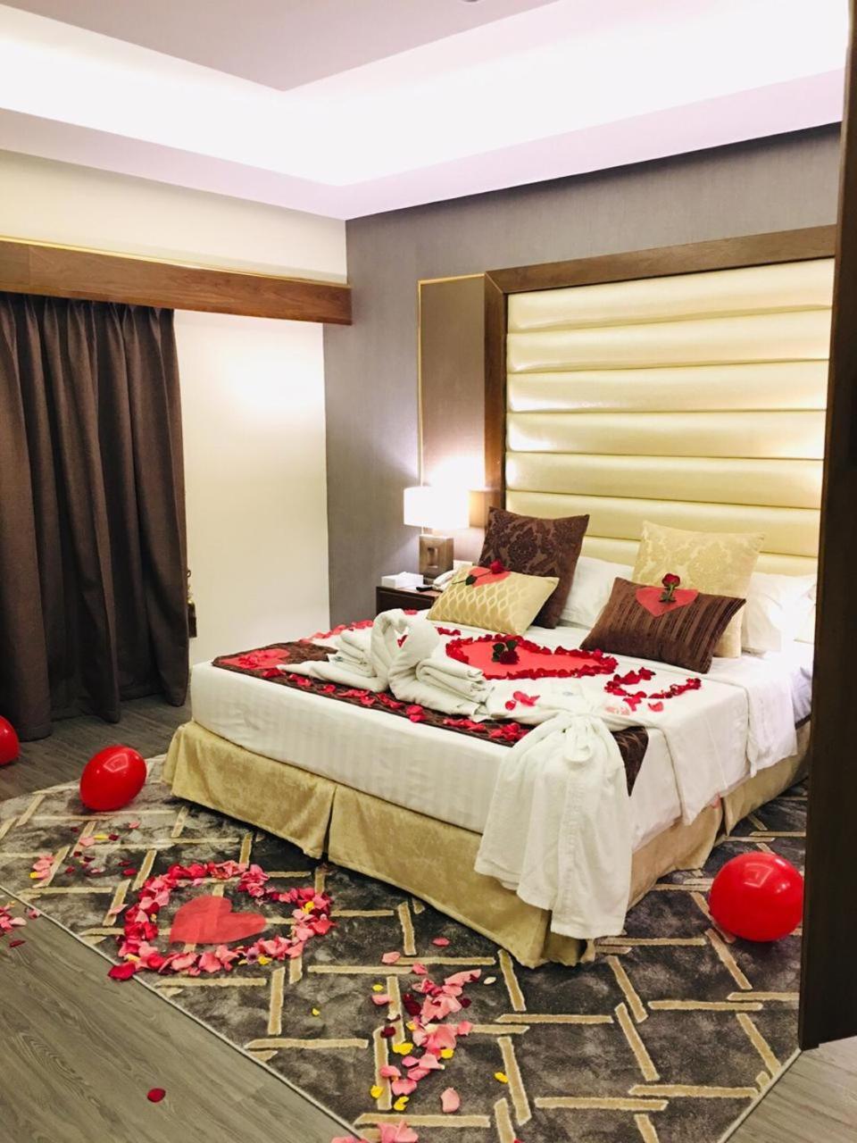 Executive Suite King,775071901:JPEG