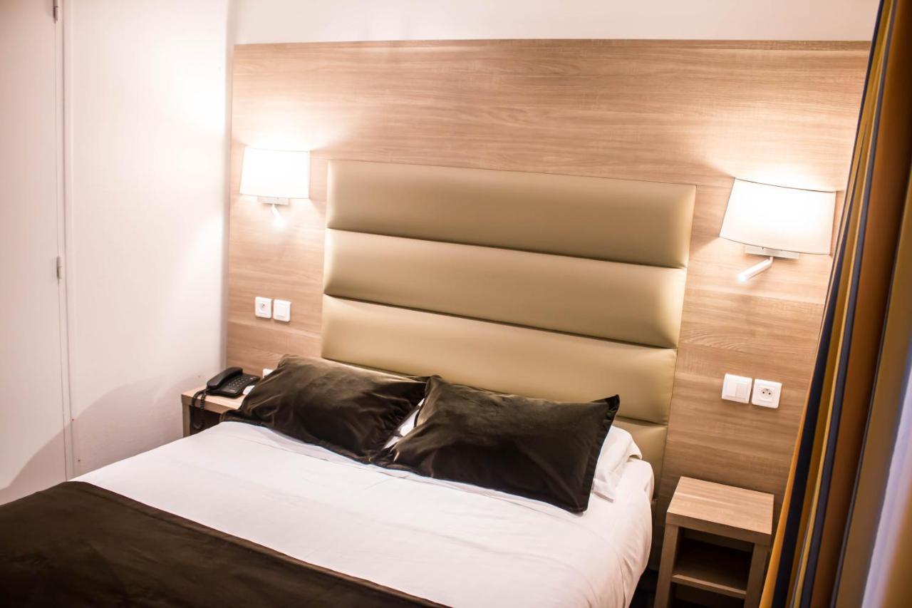 Double Room Shower