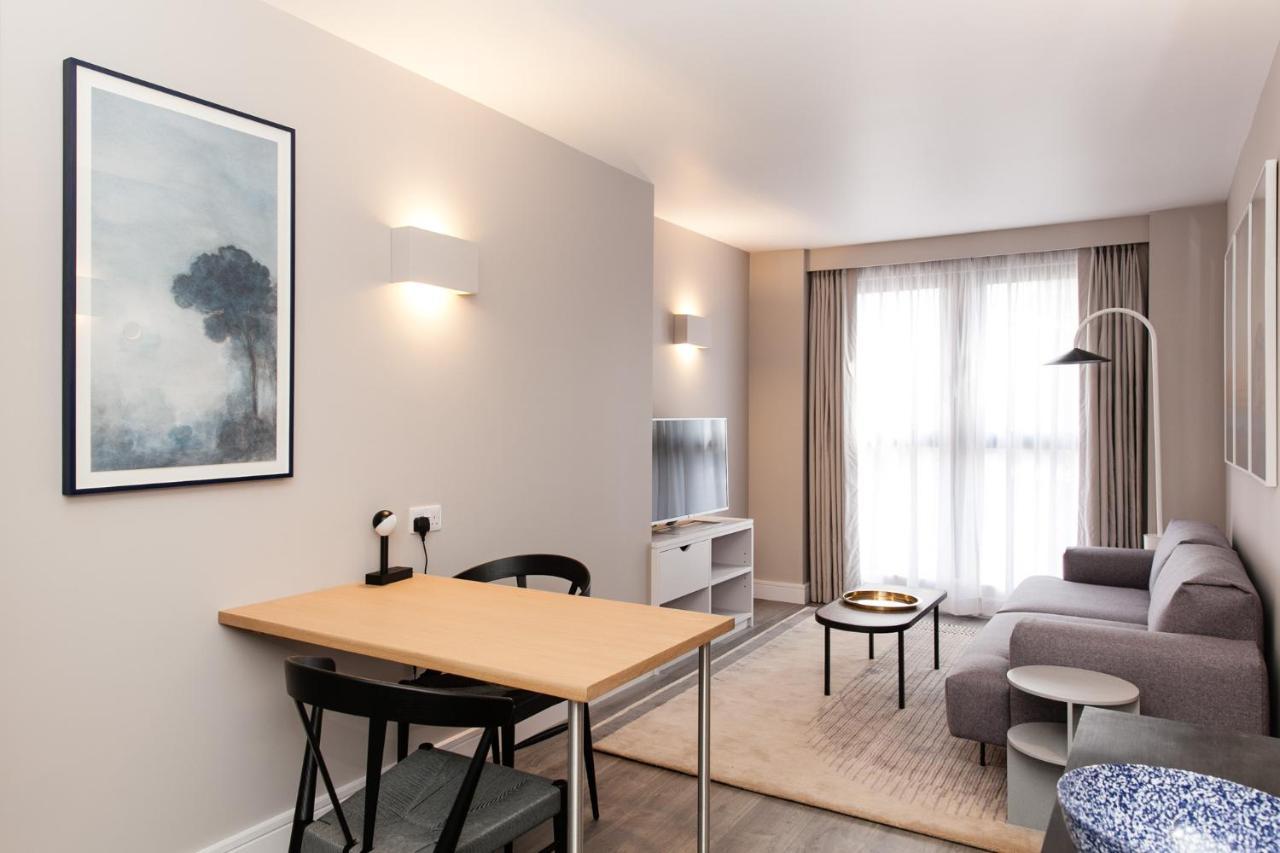 Superior One-Bedroom Apartment