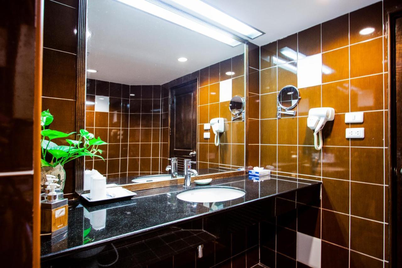 Two-Bedroom Suite,775181128:JPEG