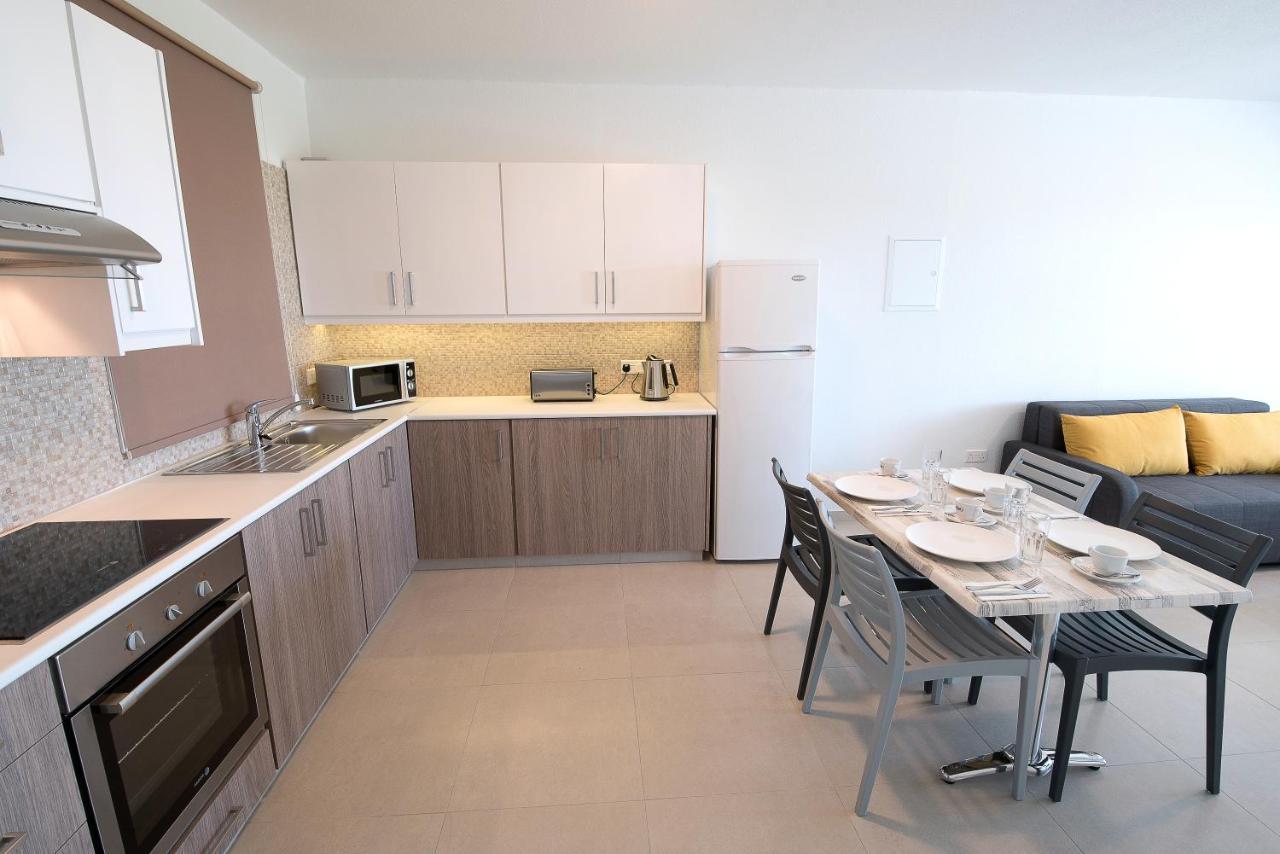 Luxury One-Bedroom Apartment