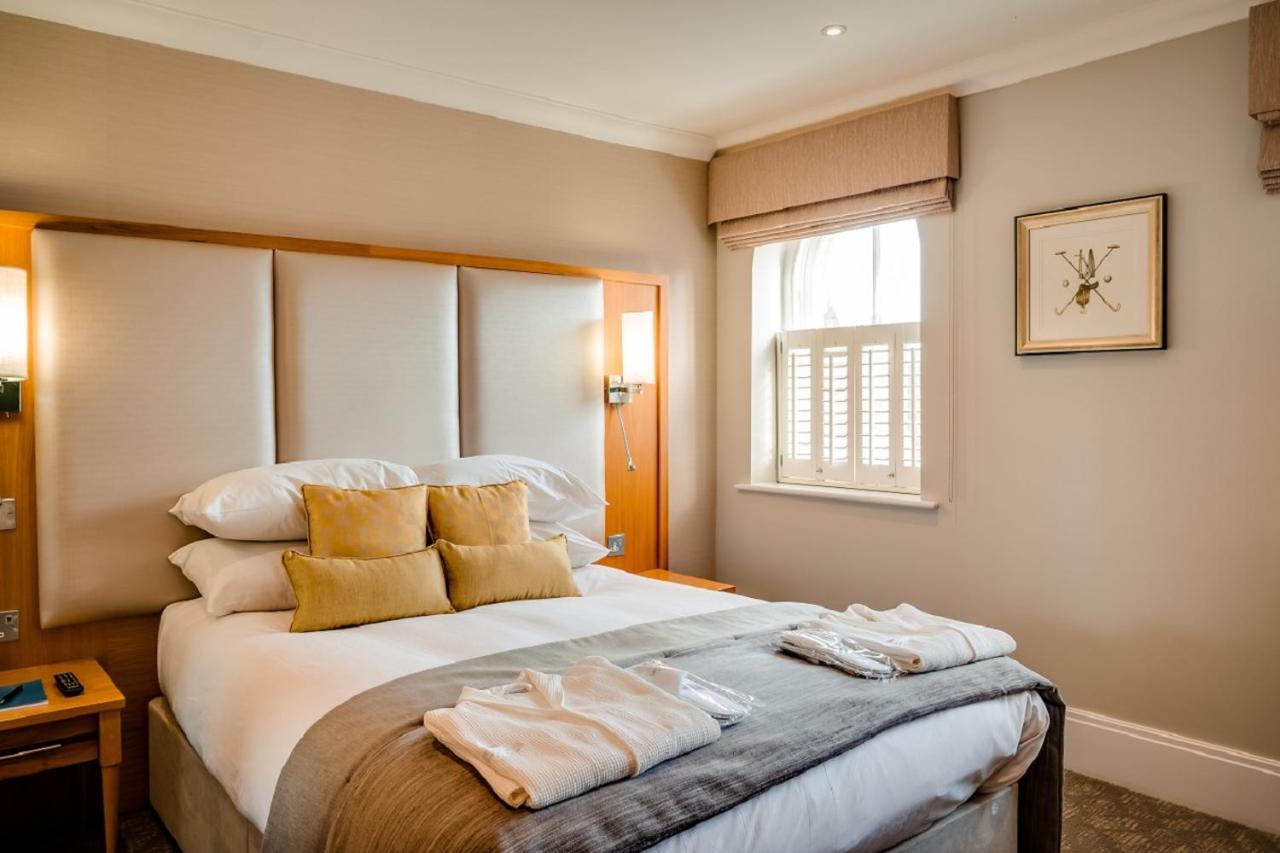 Suite Courtyard