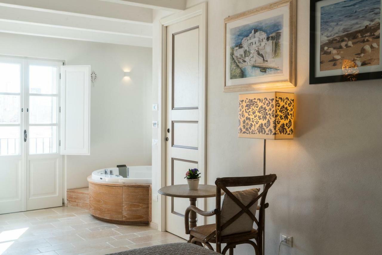 King Room Spa Bath