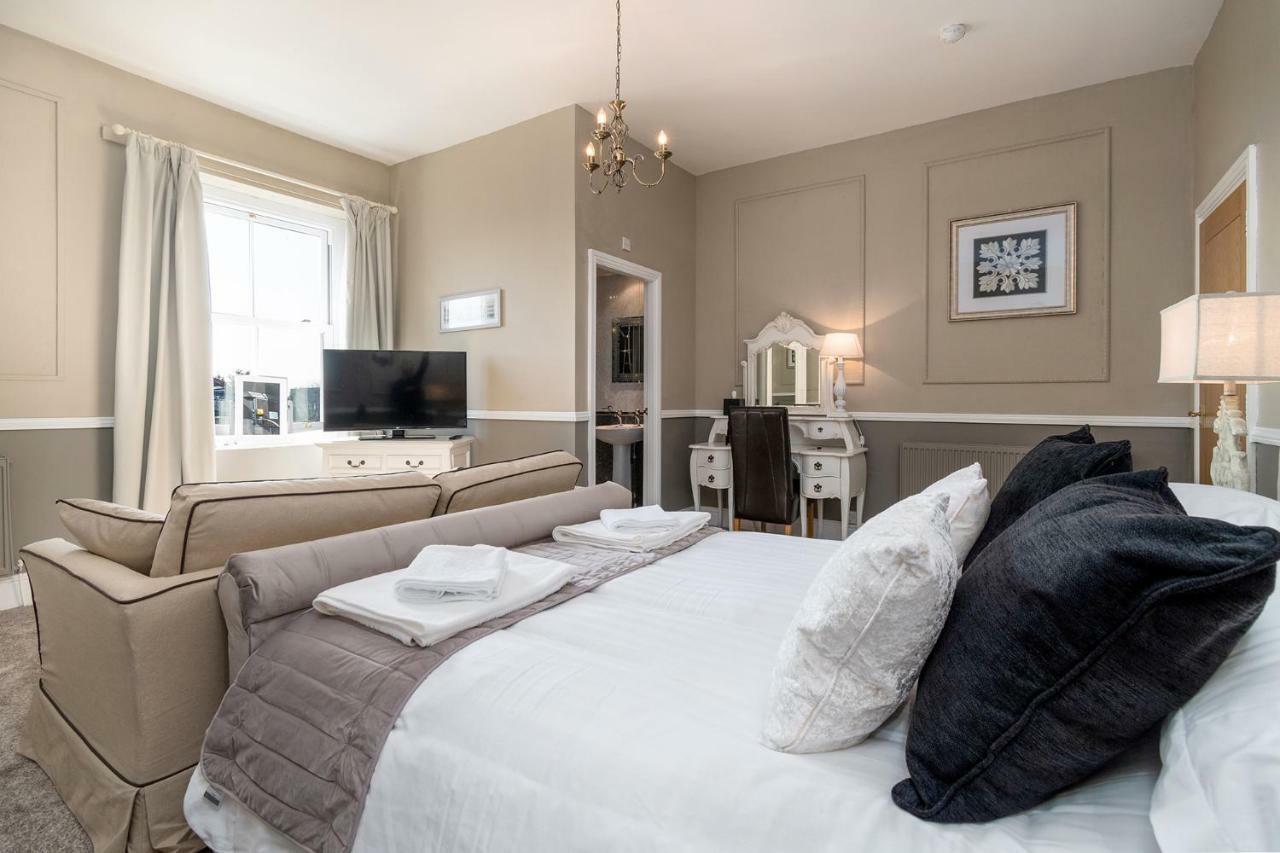 Superior King Room