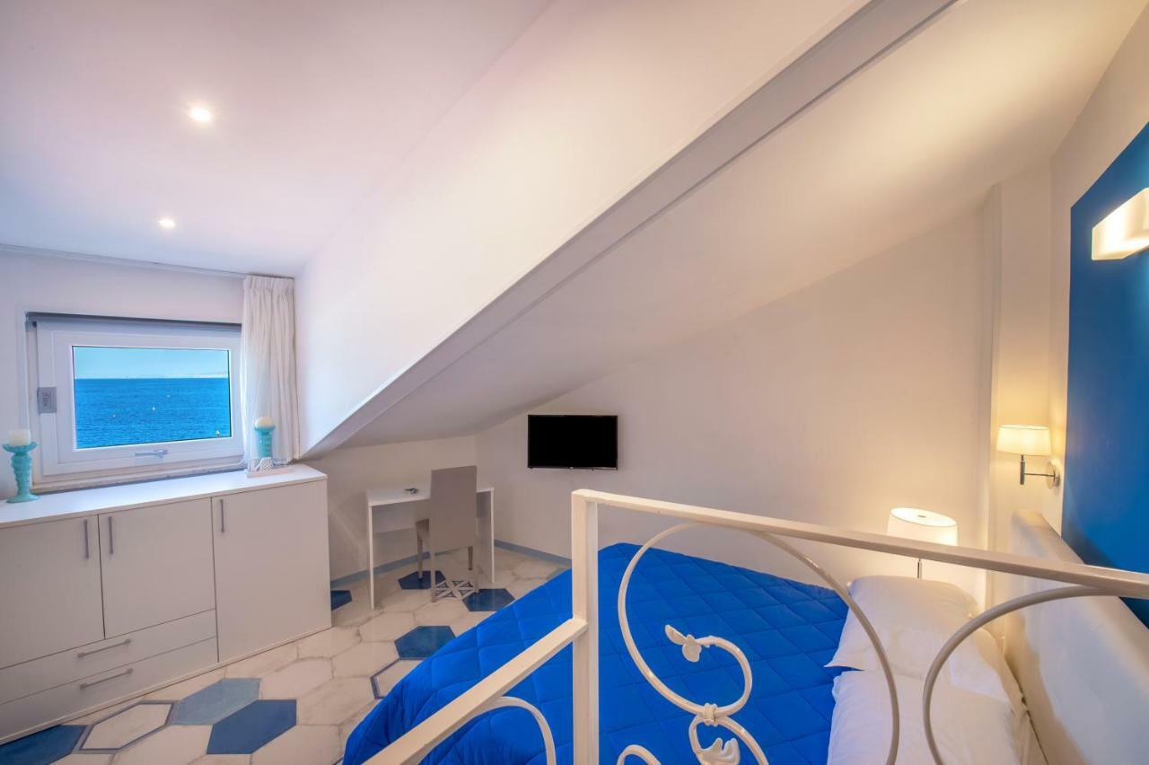 Quadruple Room Sea View