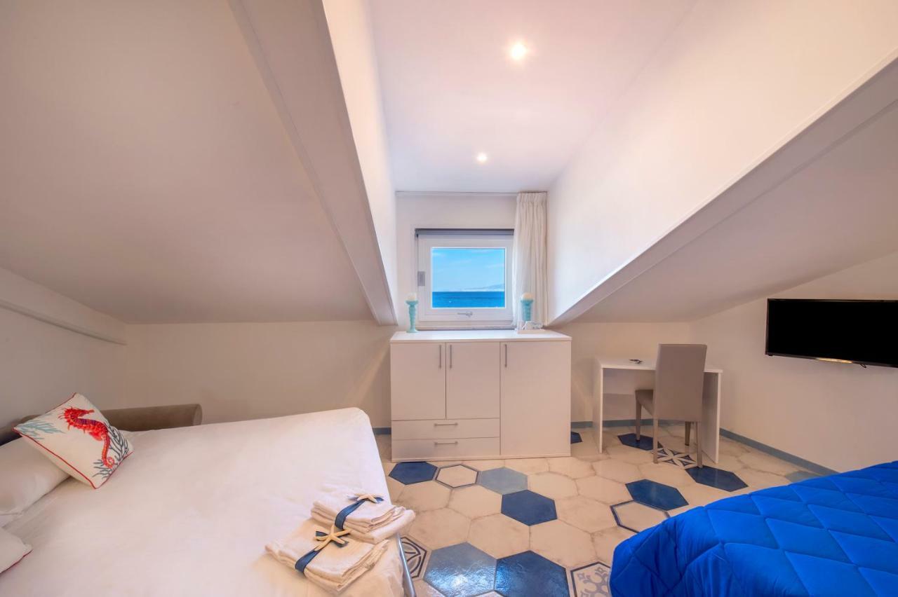 Quadruple Room Sea View