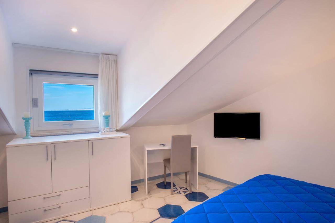 Quadruple Room Sea View