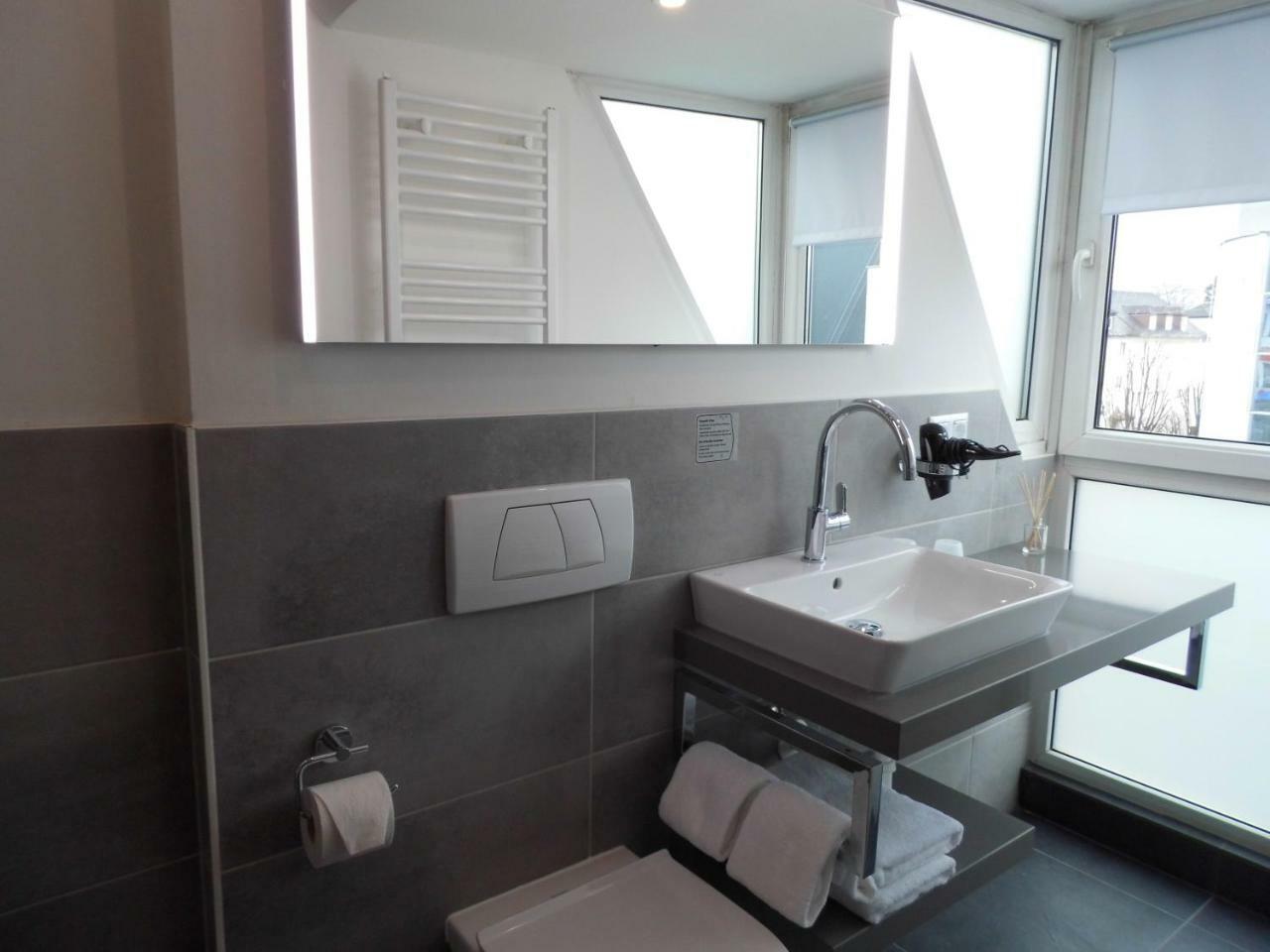 Double Room Private Bathroom