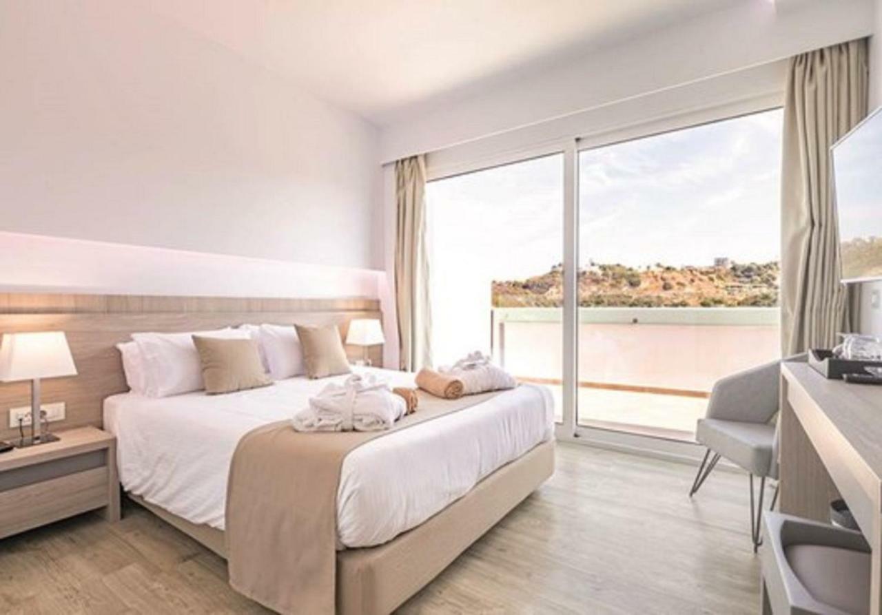 Suite con 1 Camera da Letto e Vista Mare Laterale