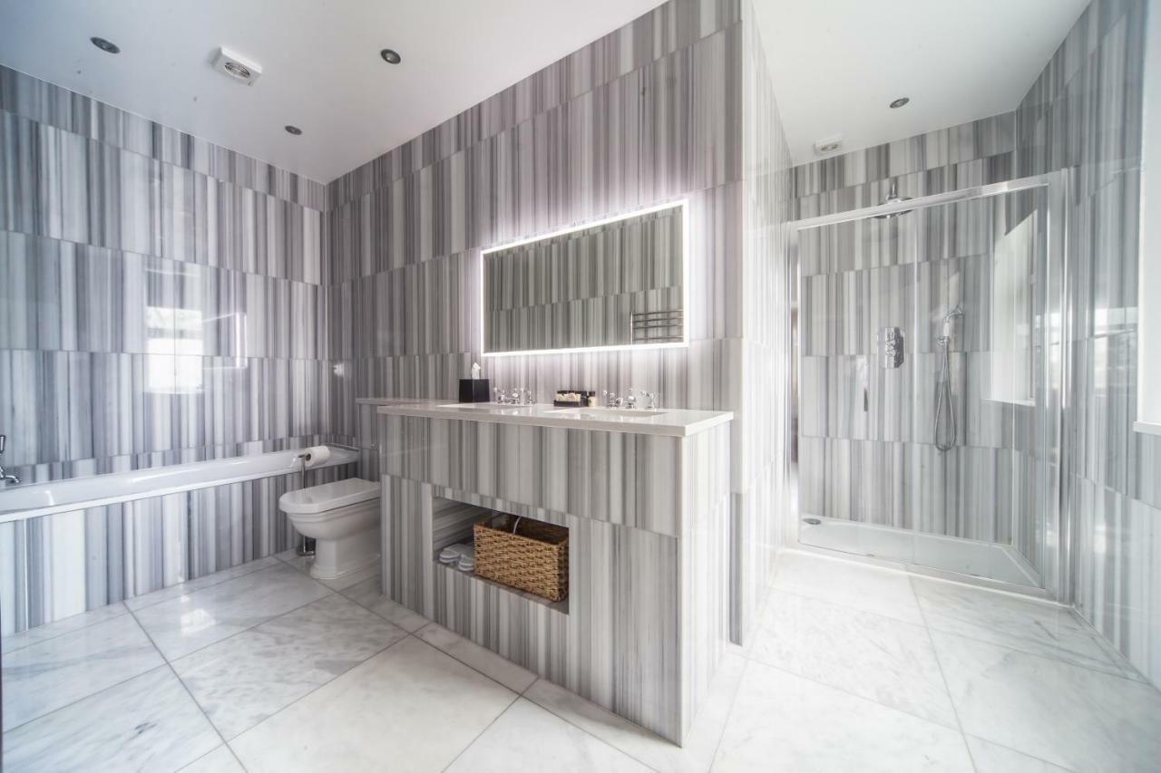 Deluxe Double Room with Bath