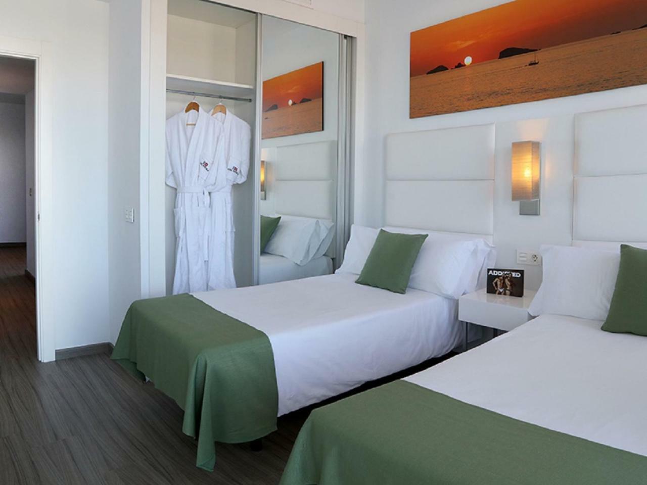 Deluxe Apartment mit teilweisem Meerblick