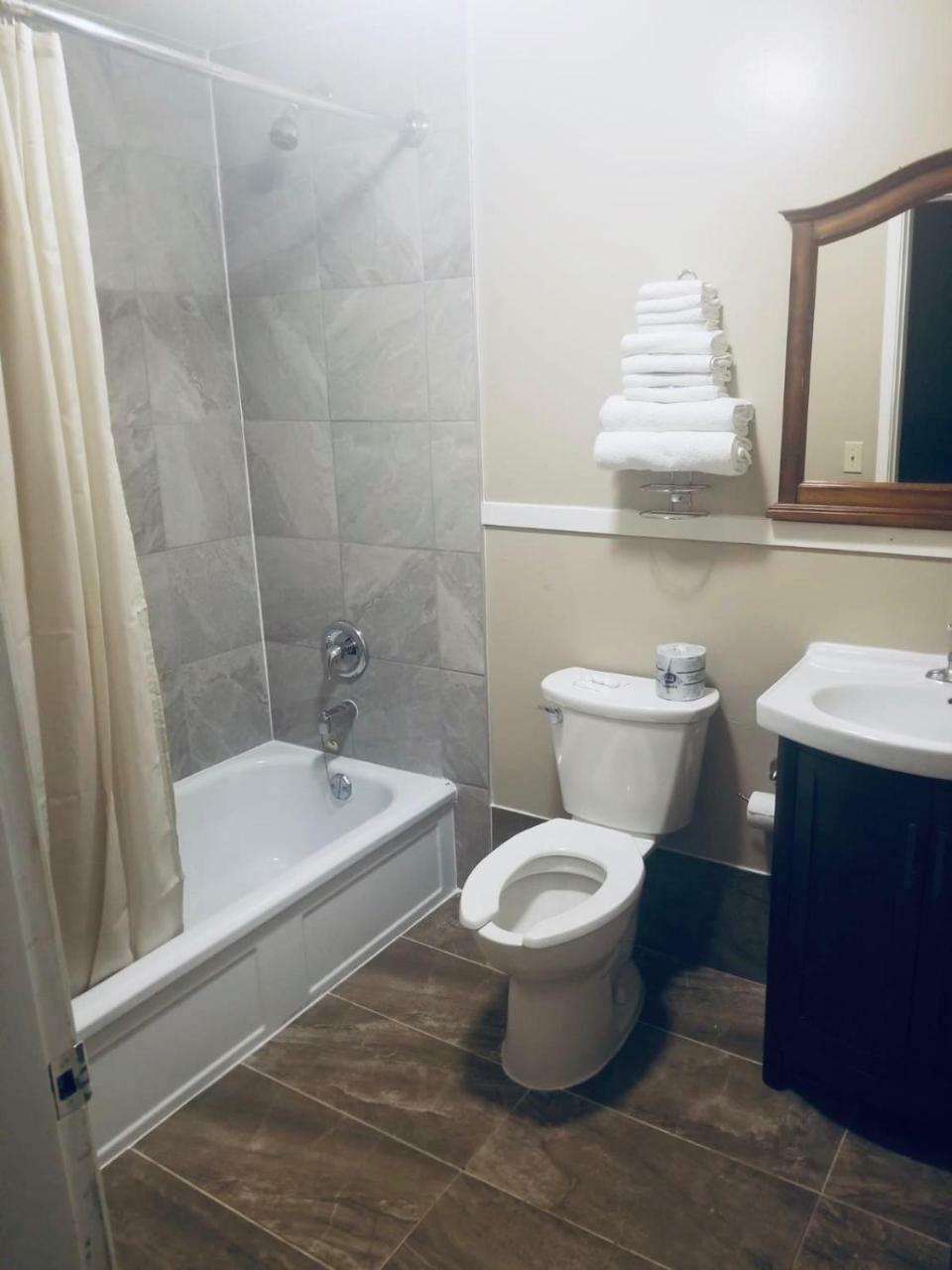 Queen Suite