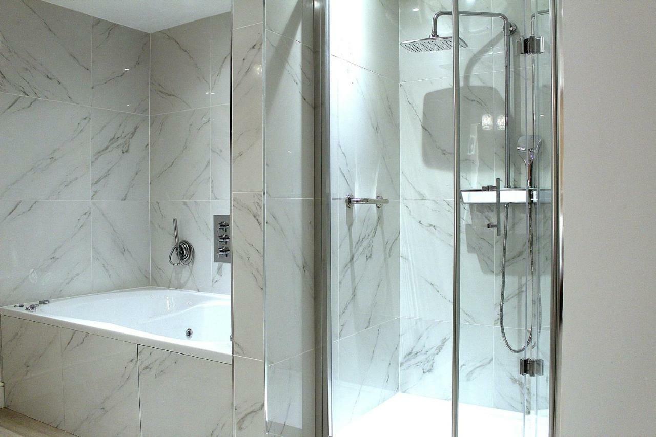 Signature Suite Jacuzzi,781066356:JPEG
