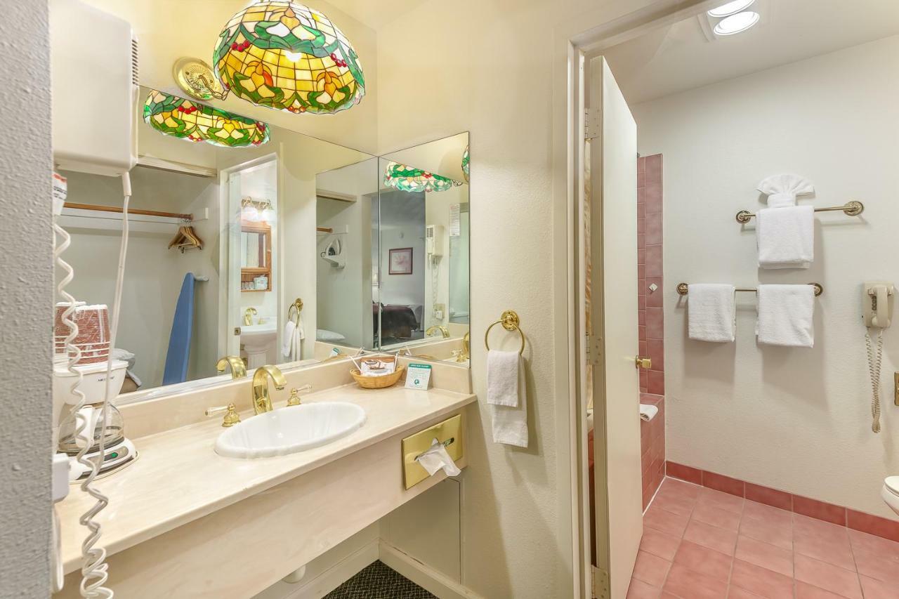 King Room Spa Bath