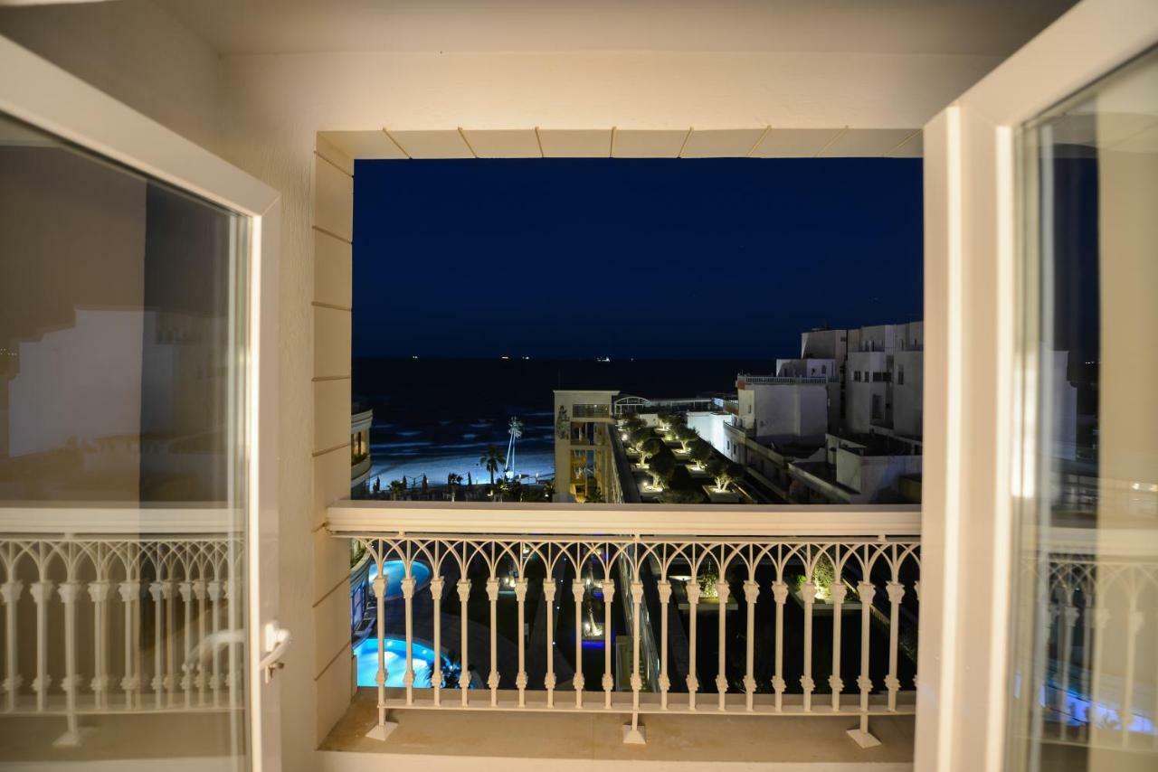 Camera Matrimoniale con Balcone e Vista Mare