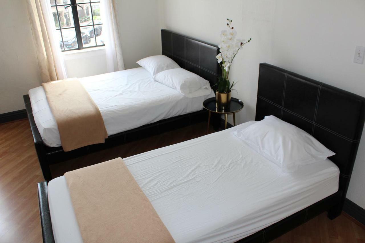 Double Room Private Bathroom