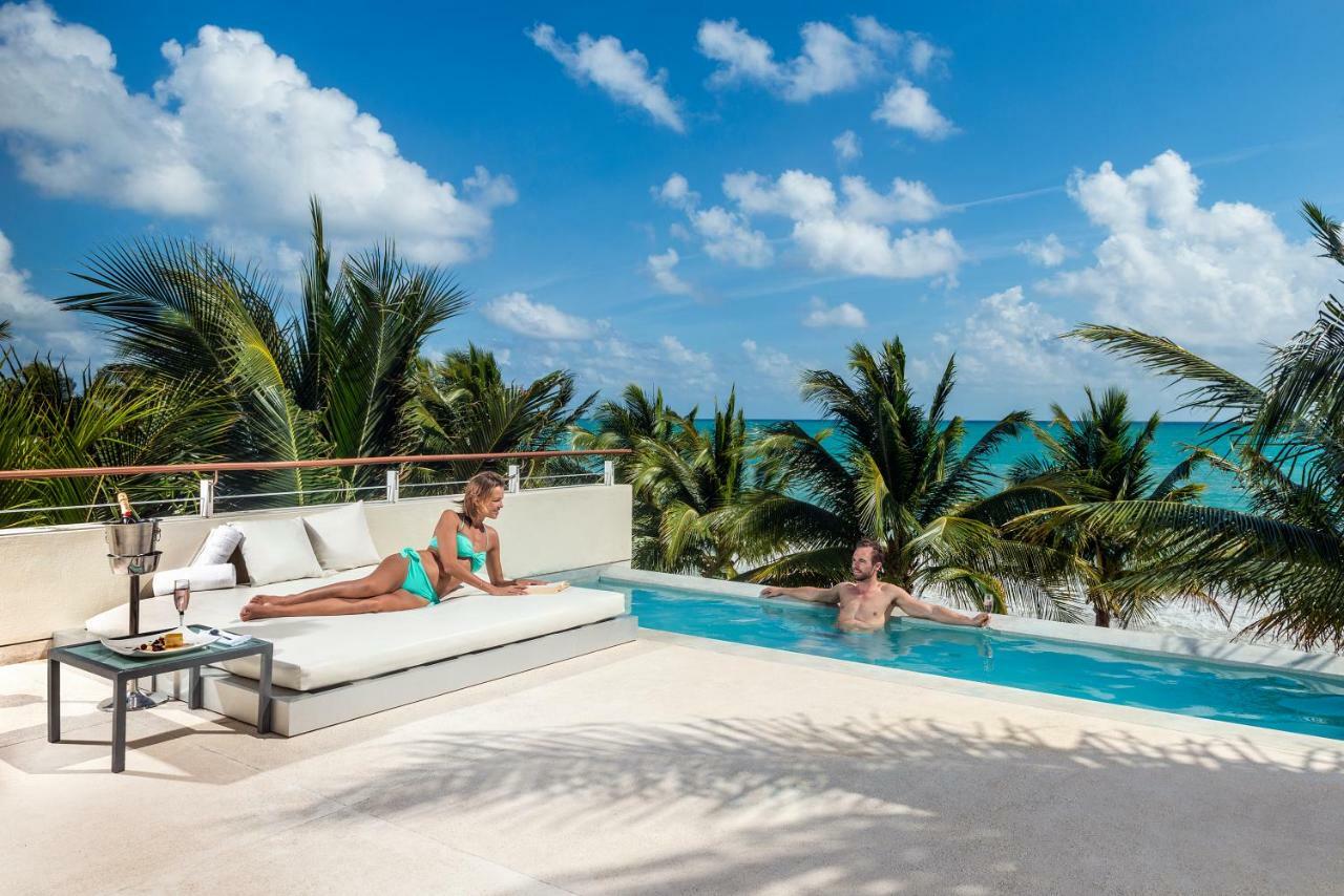 Beachfront Casite