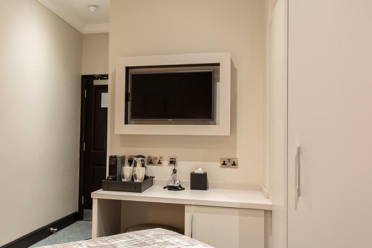 Compact Double Room