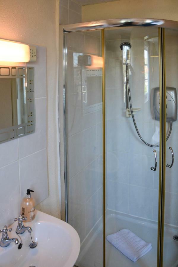 Single Room with Shower