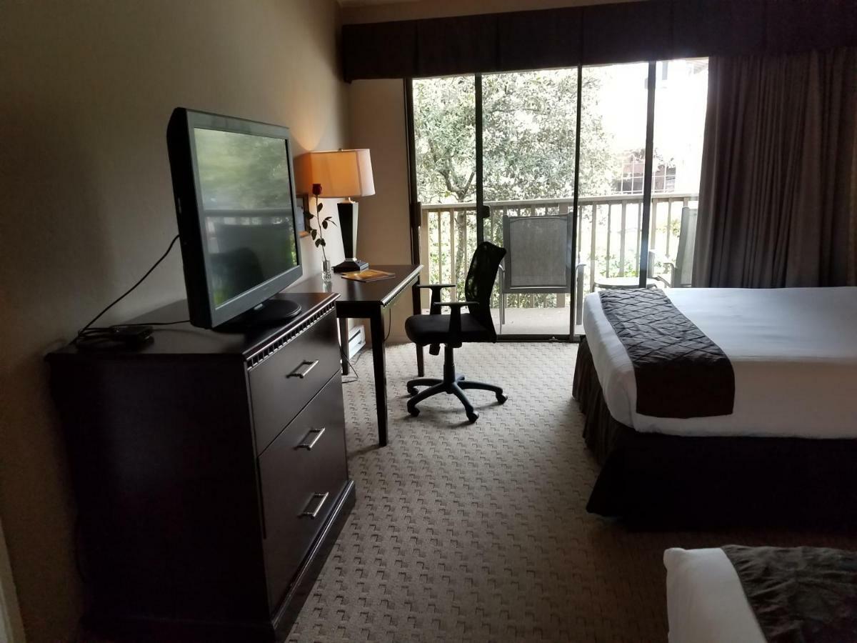 Two-Bedroom Suite