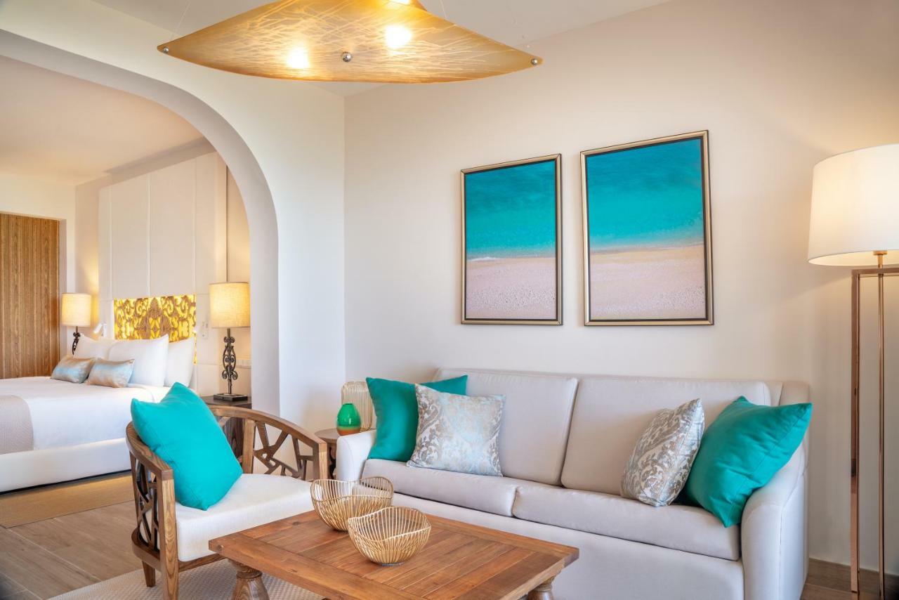 Premium Luxury Junior Suite 1 King Ocean view Balcony