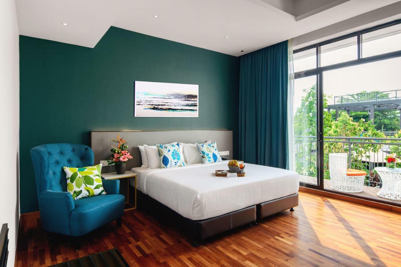 Premium Deluxe Double or Twin Room
