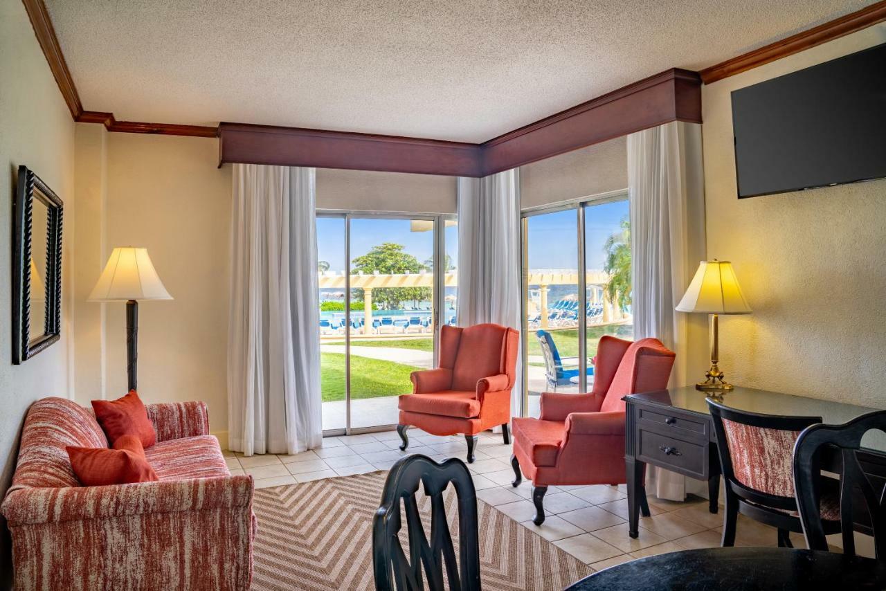 Butler Suite mit 1 Schlafzimmer und Blick auf das Wasser