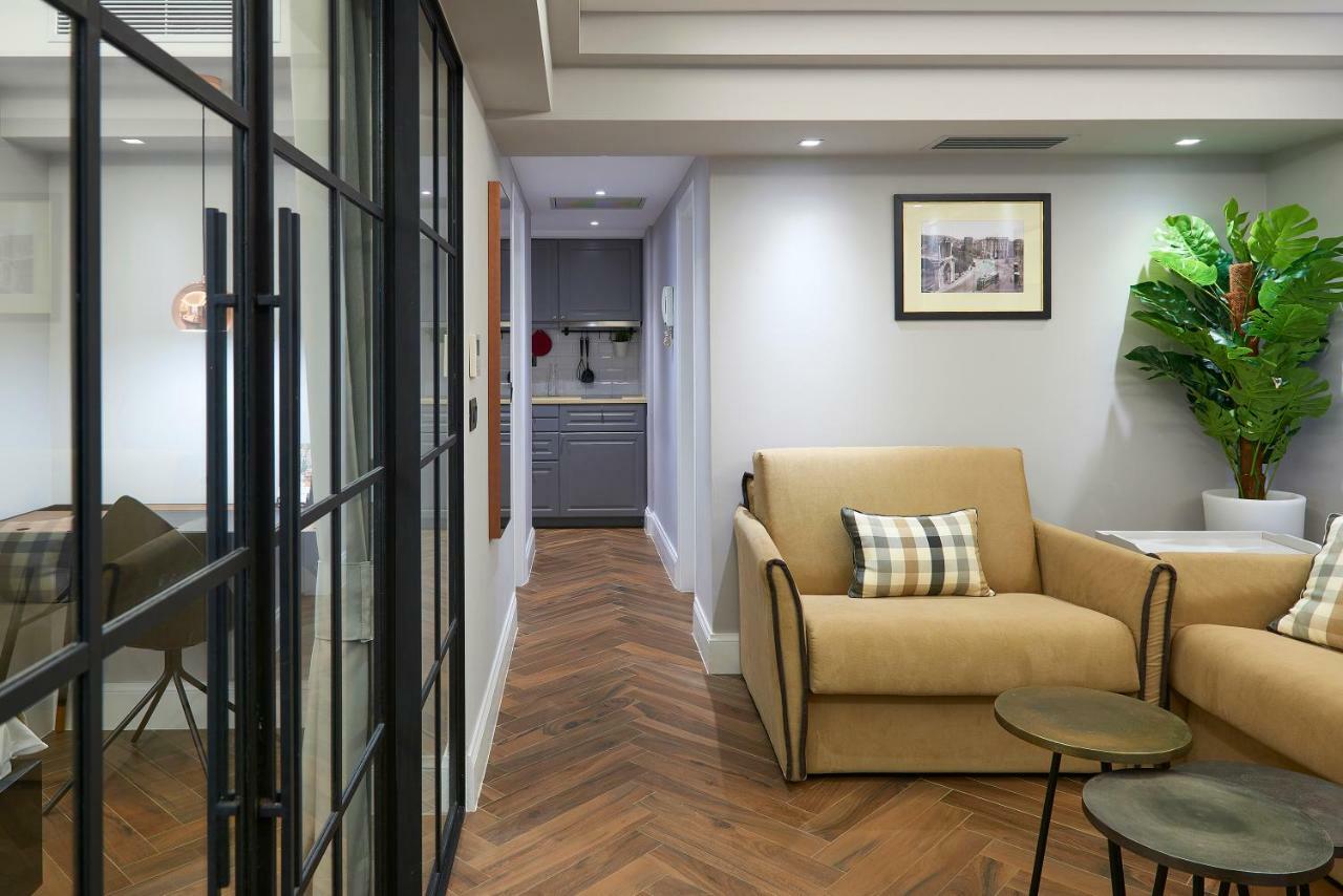 The Marble House Apartment