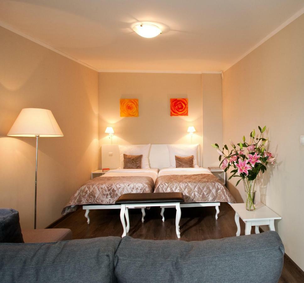 Triple Room,1277019832:JPEG