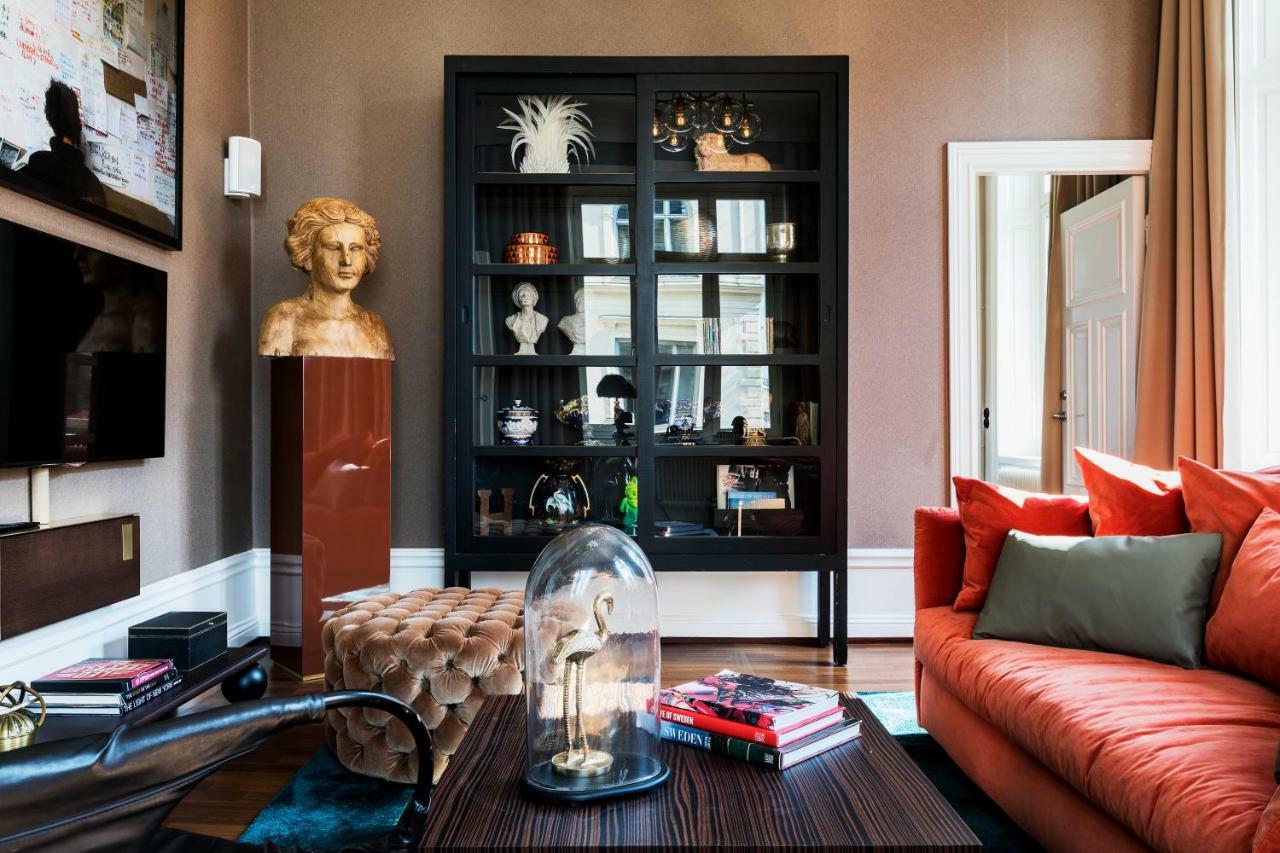 Large King Room