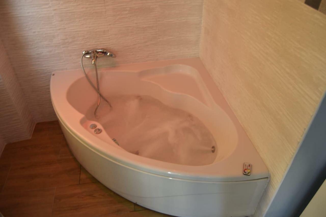 Suite Spa Bath