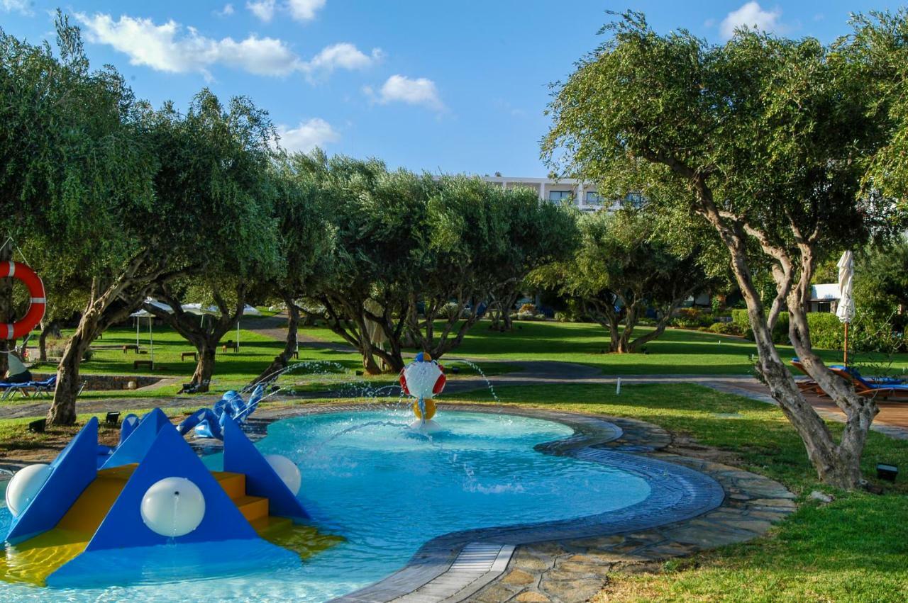 Suite Familiare A Pianta Aperta con Vista Giardino