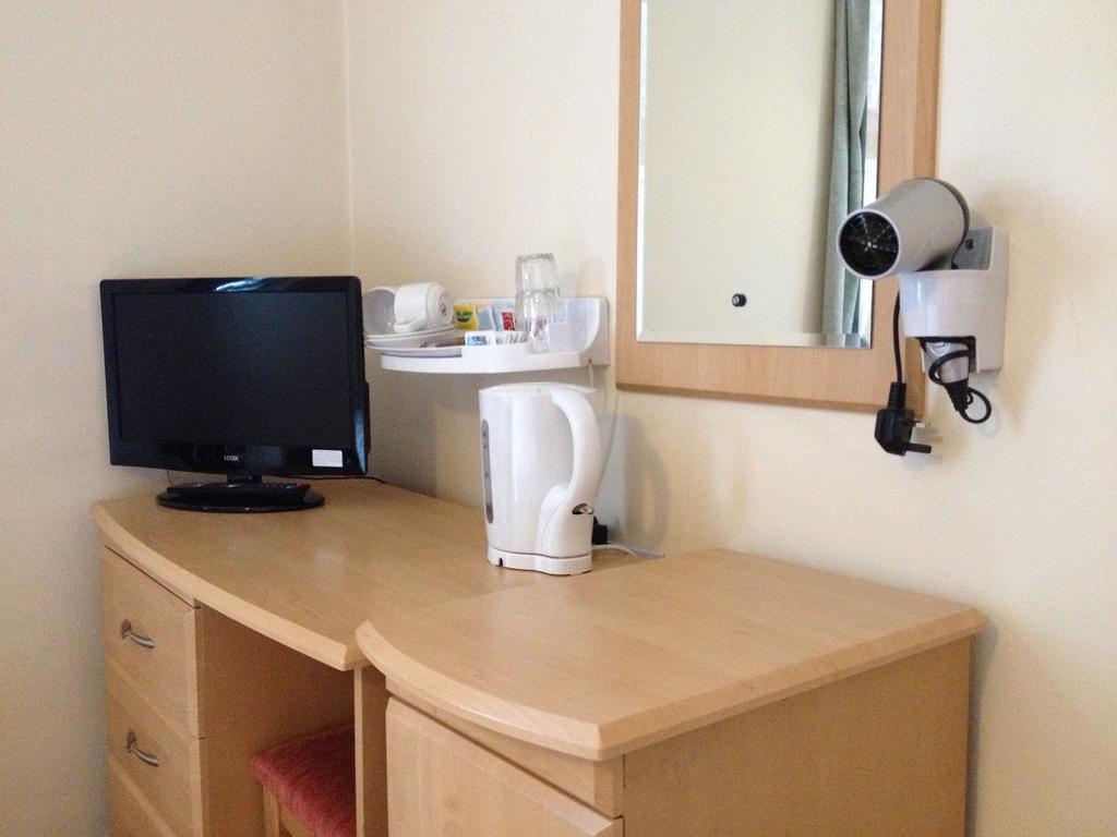 Double Room Private Bathroom