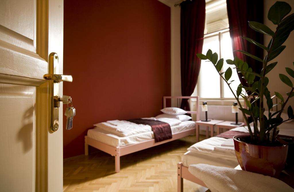 Double Room with Private External Bathroom