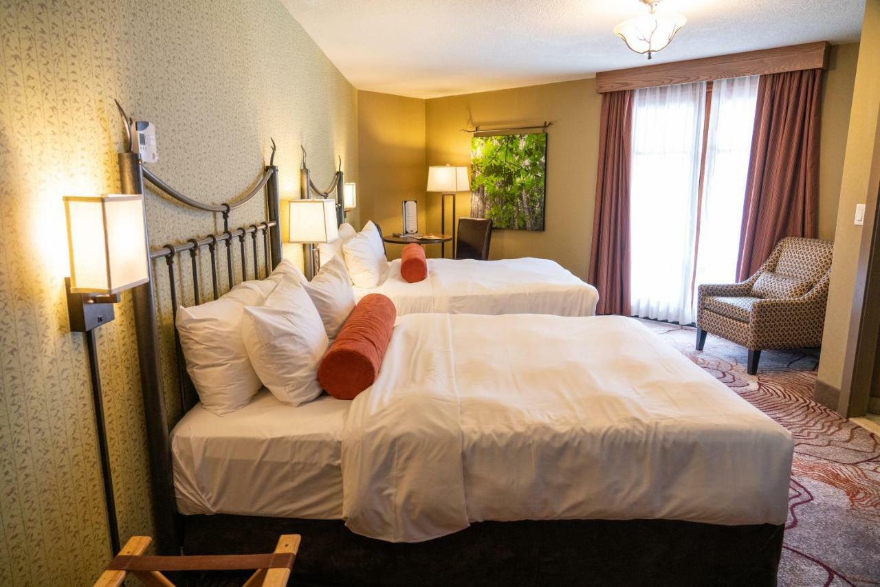 Superior Two Queen Room with Balcony,1707813909:JPEG