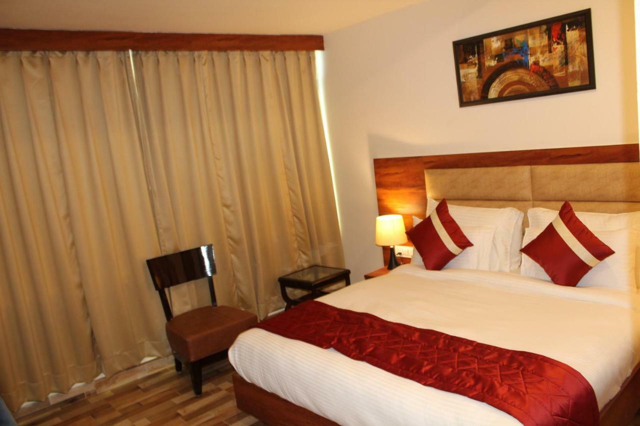 Deluxe King Room