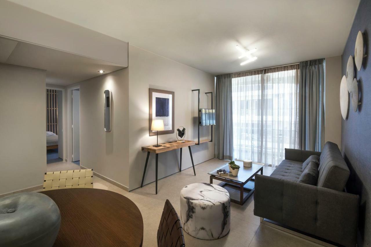 Premium Two-Bedroom Apartment Side Sea View